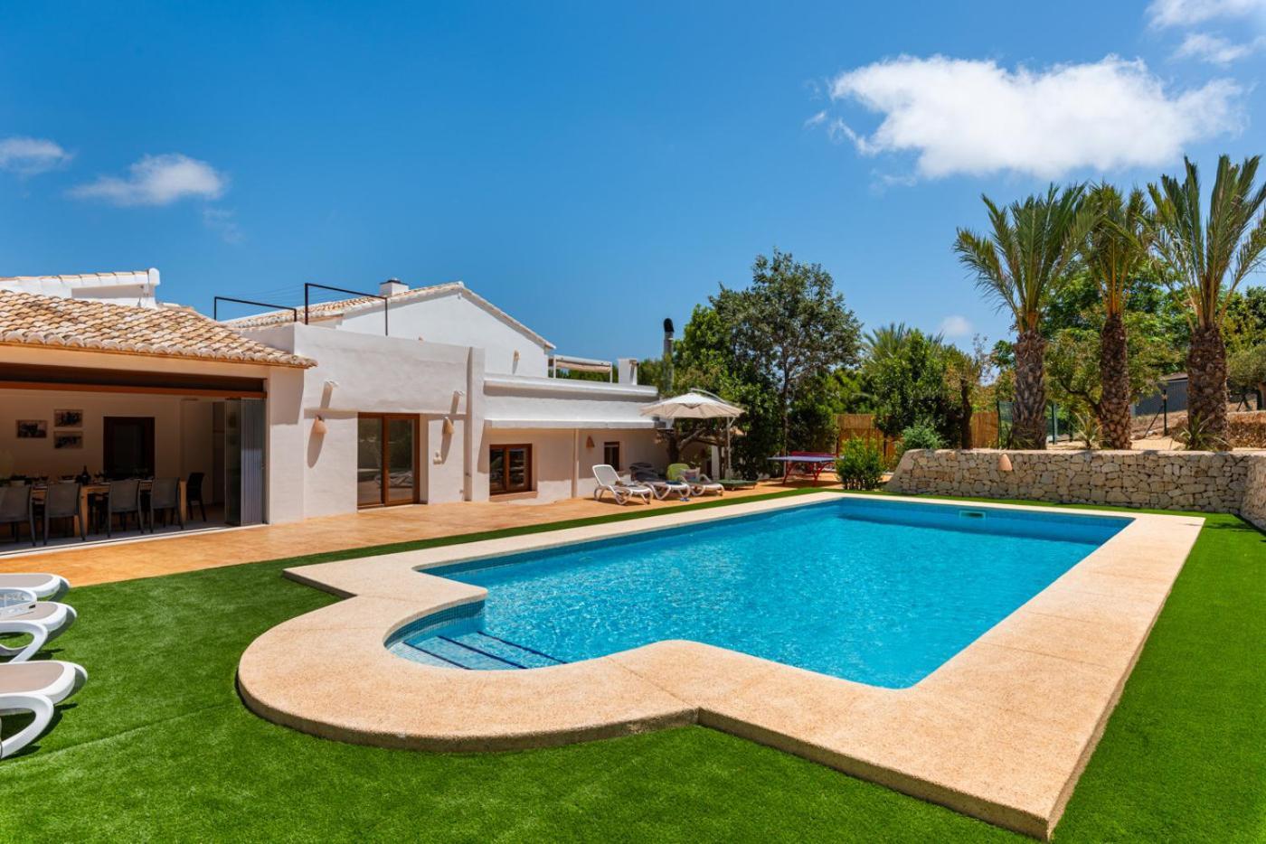 Villa Joan - Plusholidays 칼페 외부 사진